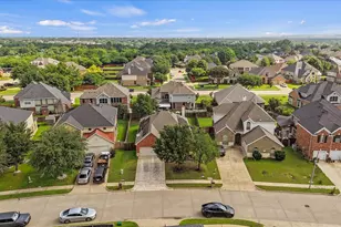 320 Gotland Dr, Grand Prairie, TX 75052 - Photo 28