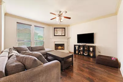 320 Gotland Drive, Grand Prairie, TX 75052 - Photo 16