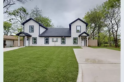 1213 Mill Street #A & B, Gainesville, TX 76240 - Photo 1