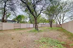 1213 Mill St, Gainesville, TX 76240 - Photo 40