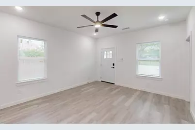 1213 Mill Street #A & B, Gainesville, TX 76240 - Photo 8