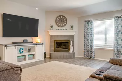 938 Jacobs Crossing Court, Burleson, TX 76028 - Photo 4