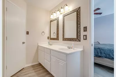 938 Jacobs Crossing Court, Burleson, TX 76028 - Photo 20