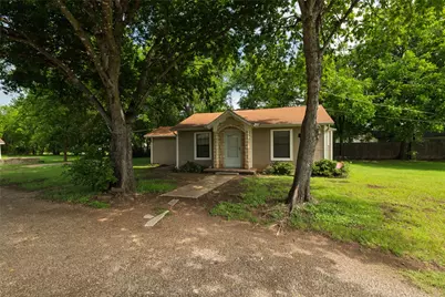 313 N Roe Street, White Settlement, TX 76108 - Photo 2