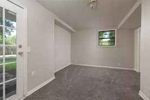 313 N Roe St, White Settlement, TX 76108 - Photo 16