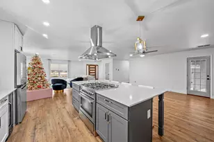 9806 Parkford Dr, Dallas, TX 75238 - Photo 4
