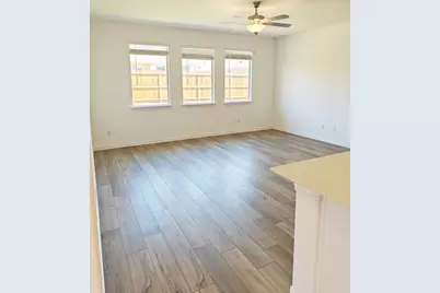 8404 Honeylocust Street, McKinney, TX 75071 - Photo 10