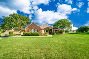 104 Island Cir, Shady Shores, TX 76208 - Photo 2