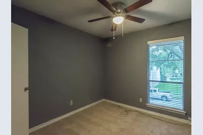 317 Valley Park Drive, Garland, TX 75043 - Photo 14