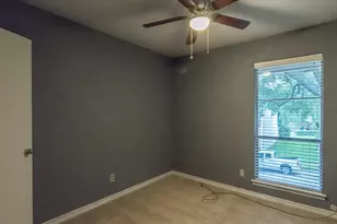 317 Valley Park Dr, Garland, TX 75043 - Photo 14