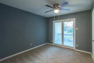 317 Valley Park Dr, Garland, TX 75043 - Photo 20