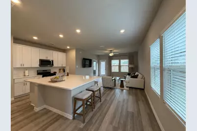 205 Greenbriar Drive, Princeton, TX 75071 - Photo 2