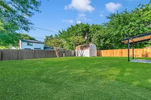 542 Damon Dr, Grand Prairie, TX 75052 - Photo 18