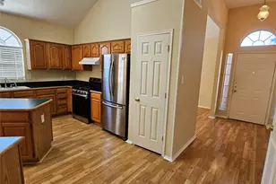 1310 Westview Dr, Garland, TX 75040 - Photo 4