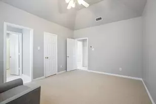 1027 Sir Lancelot Cir, Lewisville, TX 75056 - Photo 34