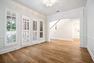 1027 Sir Lancelot Cir, Lewisville, TX 75056 - Photo 18