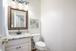 1027 Sir Lancelot Cir, Lewisville, TX 75056 - Photo 12
