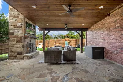 1027 Sir Lancelot Circle, Lewisville, TX 75056 - Photo 38