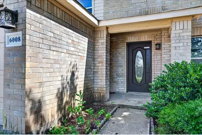 6008 McKaskle Drive, Fort Worth, TX 76119 - Photo 4