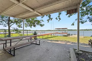 1152 W Lake Dr, Weatherford, TX 76087 - Photo 26