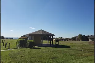 6010 Marvin Loving Dr, Garland, TX 75043 - Photo 2
