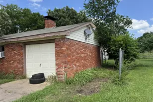 3041 Monroe St, Commerce, TX 75428 - Photo 2
