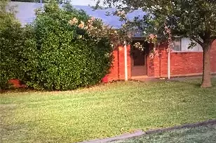 3041 Monroe St, Commerce, TX 75428 - Photo 1