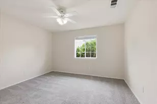 105 Dorsett Dr, Irving, TX 75063 - Photo 32