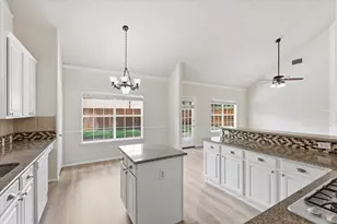 105 Dorsett Dr, Irving, TX 75063 - Photo 20