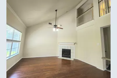 105 Dorsett Drive, Irving, TX 75063 - Photo 12