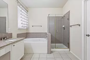 105 Dorsett Dr, Irving, TX 75063 - Photo 24