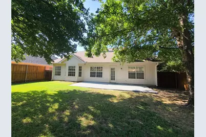 105 Dorsett Drive, Irving, TX 75063 - Photo 34