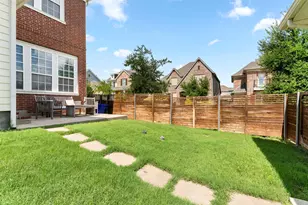 1036 Gardenia St, Carrollton, TX 75007 - Photo 14