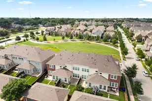 1036 Gardenia St, Carrollton, TX 75007 - Photo 2