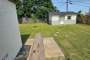 802 Brown Trail, Bedford, TX 76022 - Photo 20