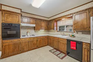 1335 N Lydia St, Stephenville, TX 76401 - Photo 12