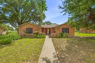 1335 N Lydia St, Stephenville, TX 76401 - Photo 1