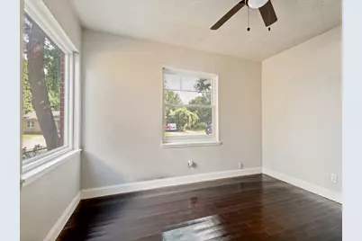 913 W Inwood Drive, Arlington, TX 76013 - Photo 14