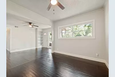 913 W Inwood Drive, Arlington, TX 76013 - Photo 4
