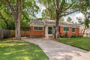 913 W Inwood Dr, Arlington, TX 76013 - Photo 1