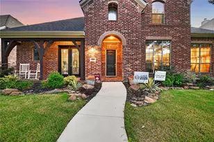 11663 Frontier Dr, Frisco, TX 75033 - Photo 2