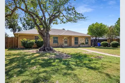3750 Ridgeoak Way, Farmers Branch, TX 75244 - Photo 2