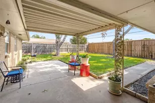 3750 Ridgeoak Way, Farmers Branch, TX 75244 - Photo 26
