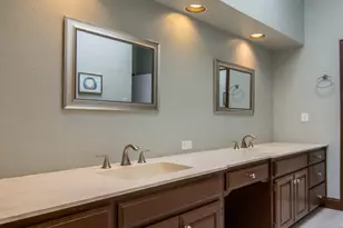 3215 San Sebastian Dr, Carrollton, TX 75006 - Photo 22