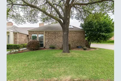 3215 San Sebastian Drive, Carrollton, TX 75006 - Photo 2