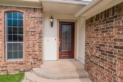 6014 Parkmeadow Drive, Arlington, TX 76018 - Photo 2