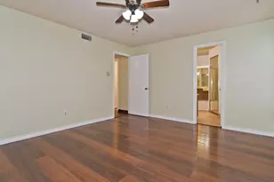 6014 Parkmeadow Dr, Arlington, TX 76018 - Photo 12