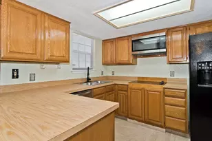 6014 Parkmeadow Dr, Arlington, TX 76018 - Photo 10
