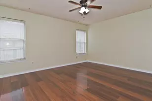 6014 Parkmeadow Dr, Arlington, TX 76018 - Photo 16