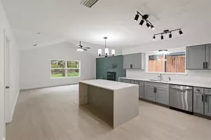 2024 Oakmeadow St, Bedford, TX 76021 - Photo 8